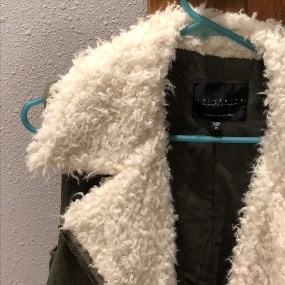 Vest - Picture 2 of 2